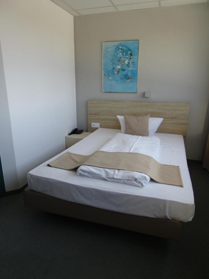 Businesshotel & Appartements Stuttgart-Vaihingen Exterior photo